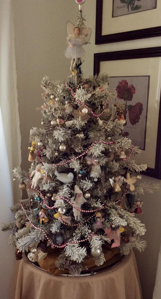 Nikki hammack manufactured homes with christmas decor