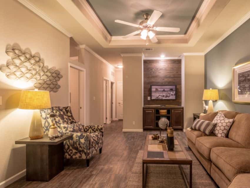 Palm Harbors La Belle Family Room 1