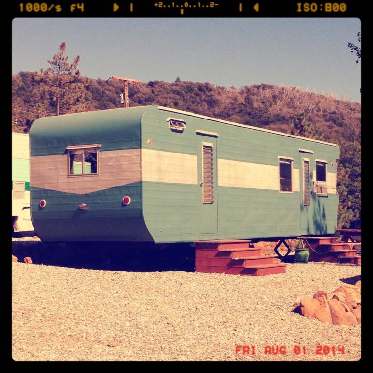 5 things you don't know about mobile homes-pinecrest retreat - vintage trailer rental