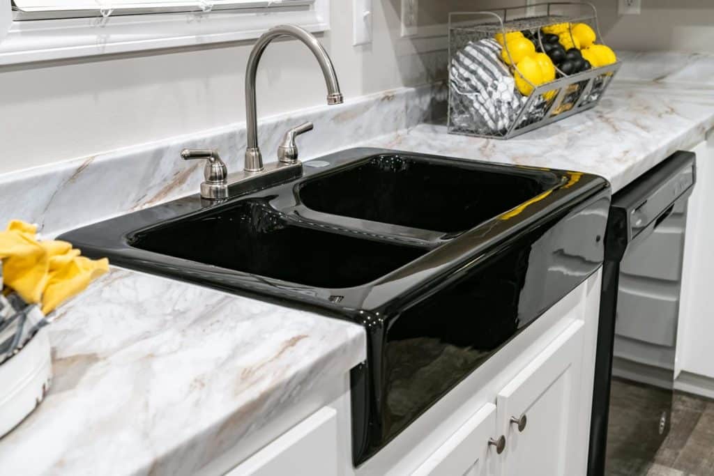 Ridgecrest L E Kitchen