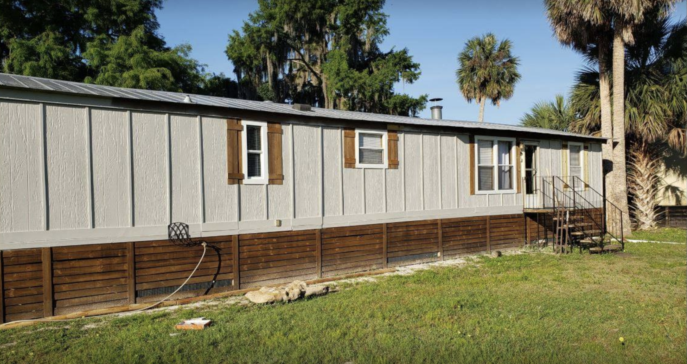 Single Wide Manufactured Home Exterior Remodeling Ideas - Siding, Underpinning4