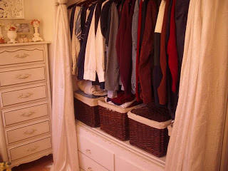 amazing mobile home-closet