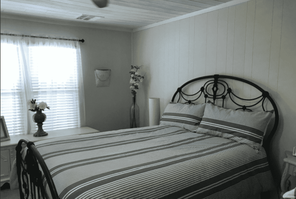 Black And White Bedroom