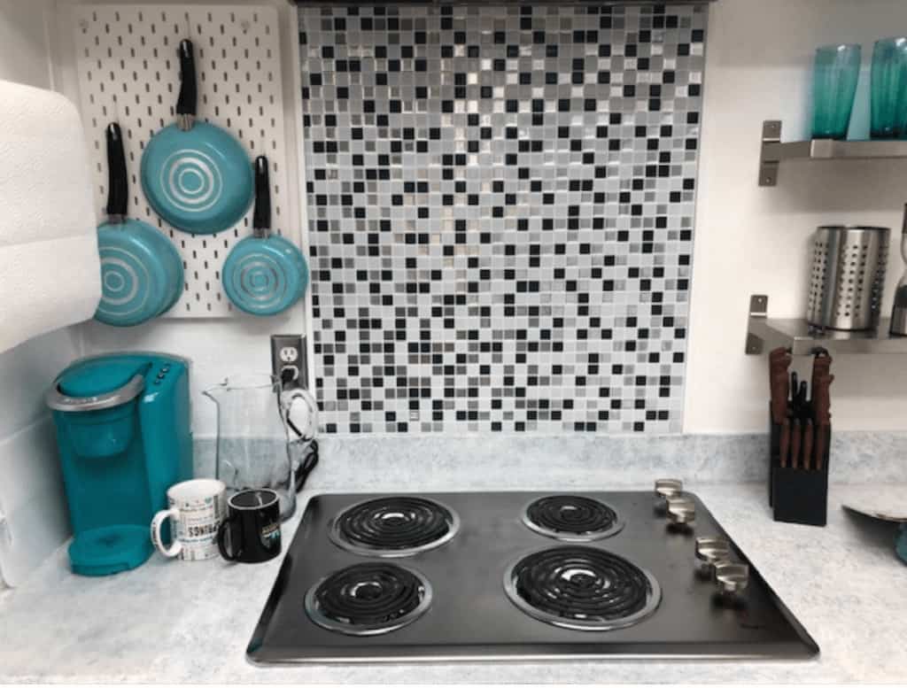 Black And White Peel And Stick Mosiac Backsplash In Mobile Home Glen Bach