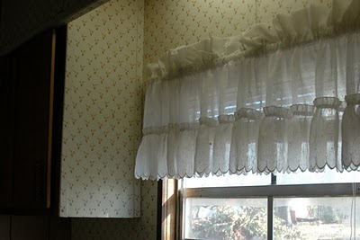 Becky's mobile home makeover -curtain ideas