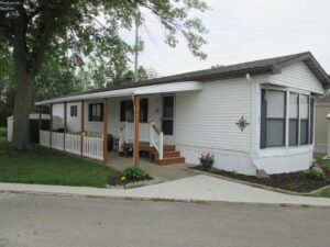 buying a mobile home in ohio-single wide with nice roof