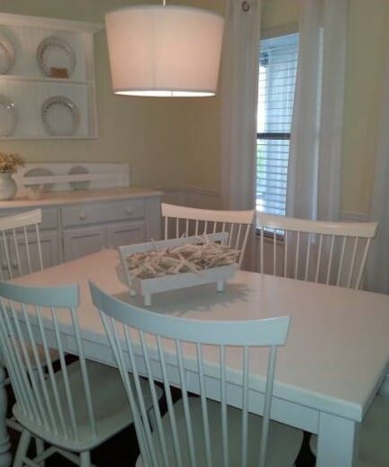 cottage style manufactured home decor - featured home (dining room 2)