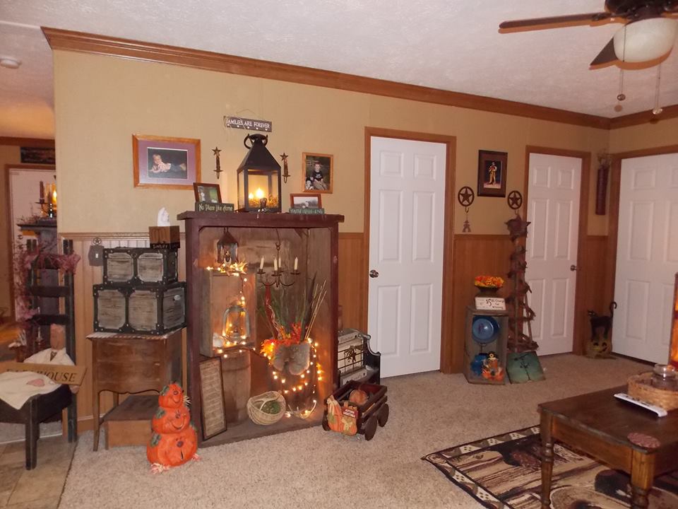 manufactured home decorating - family room