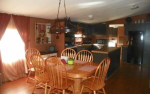 Primitive kitchen decor in manufactured home