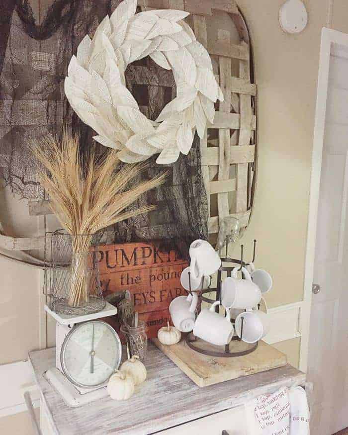 farmhouse-style-tablescape