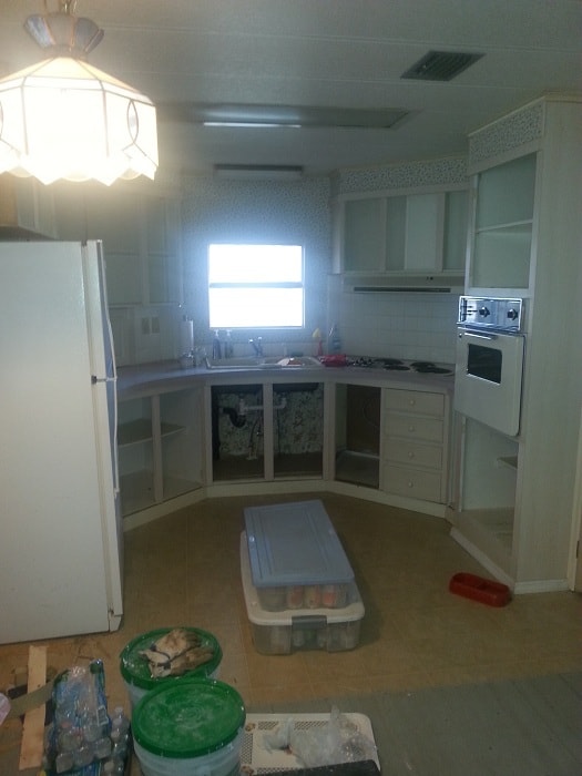 Flip Flop Beach Theme Mobile Home Kitchen Before
