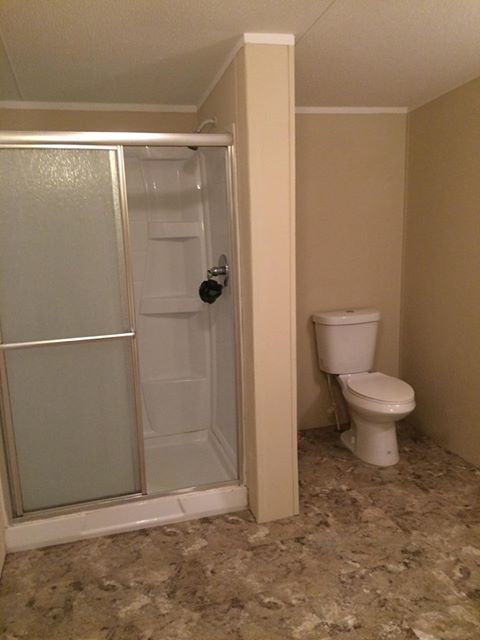 Florida Single Wide Bathroom Before