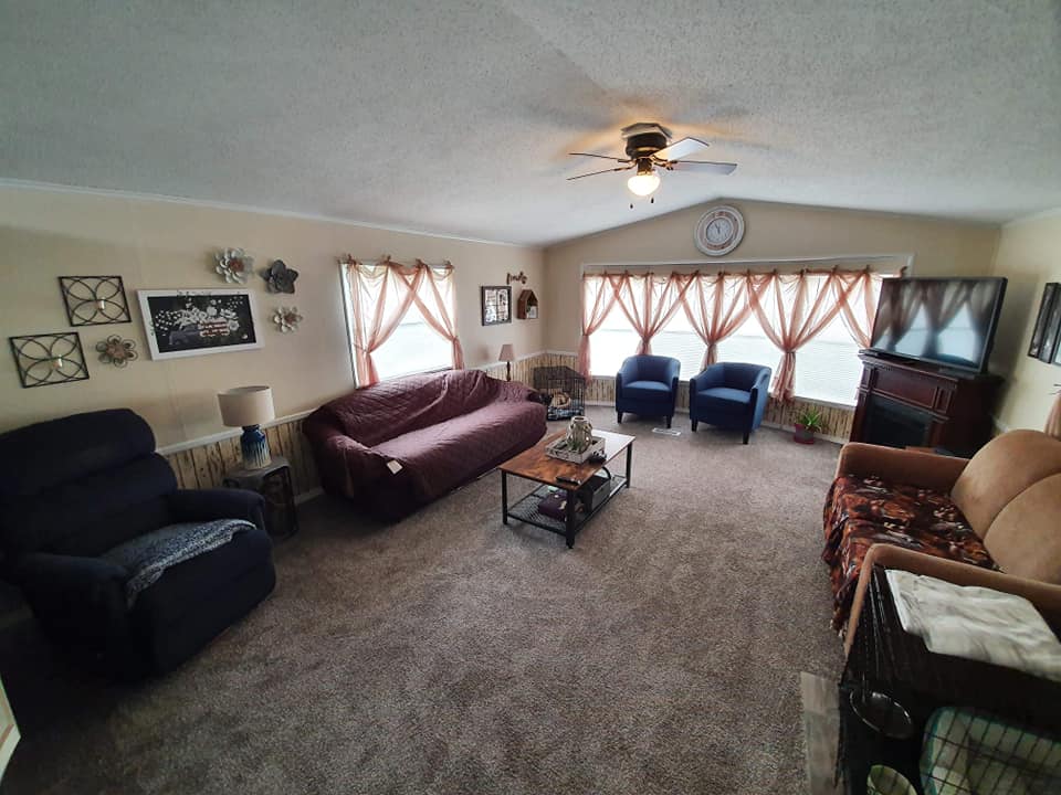 Iowa single wide living room