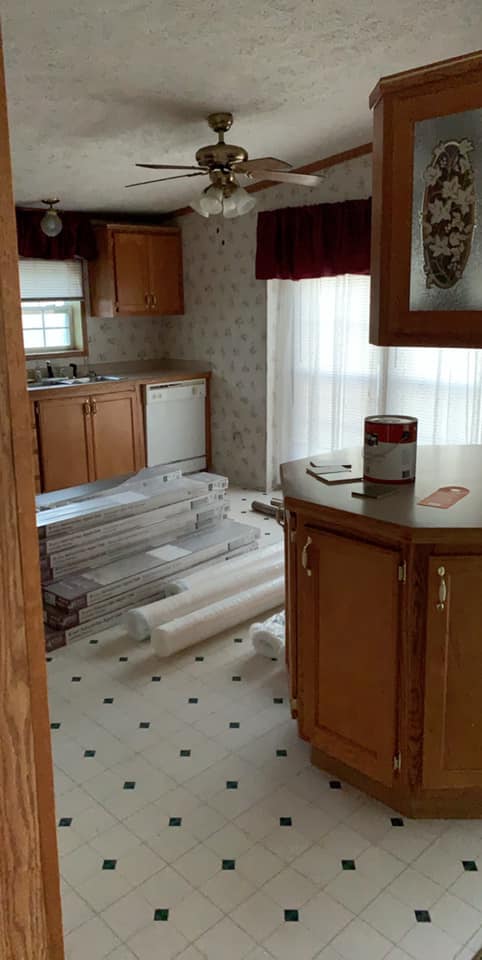 Kellie Kitchen Before