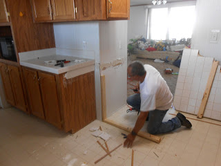 manufactured home makeover-cabinets