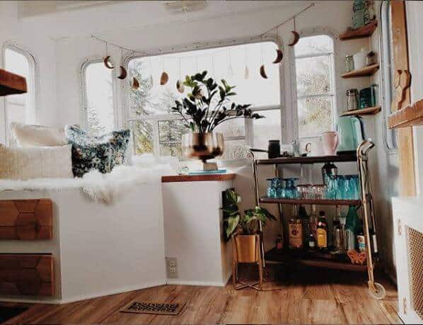 Leeannieblivin Corner Nook