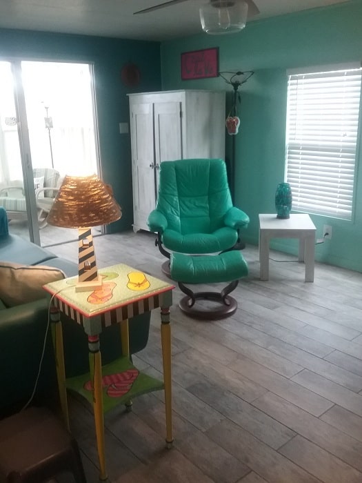 Living Room With Cute Flip Flop End Table