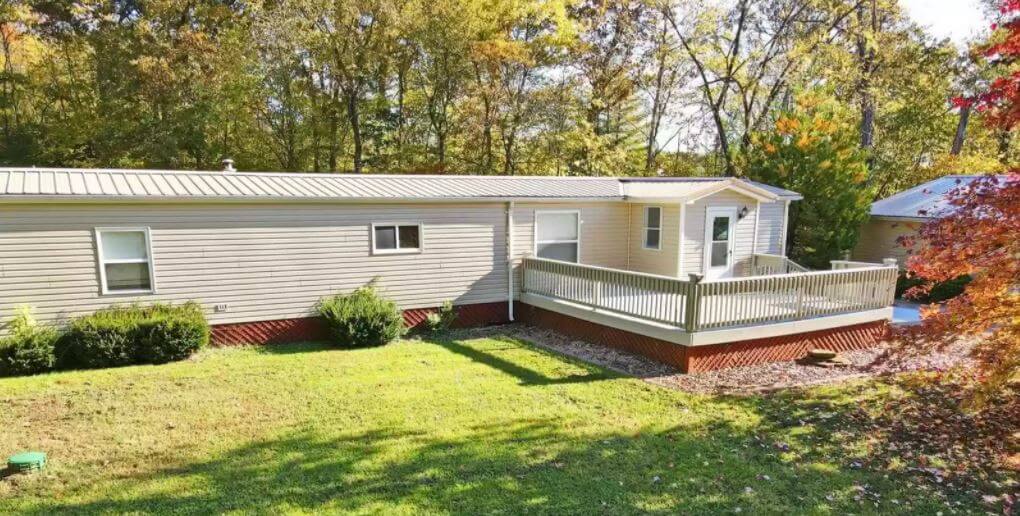 midwestern mobile homes Missouri exterior
