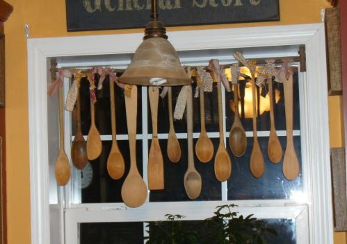 mobile home kitchen remodeling ideas - country style wooden spoon garland