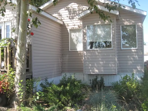 shady landscaping ideas for manufactured homes