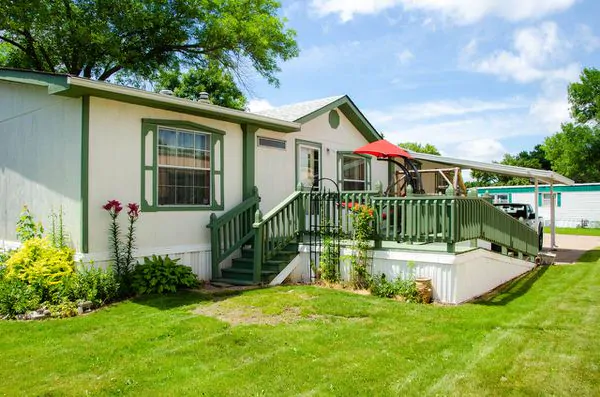 buying a mobile home in iowa-double wide