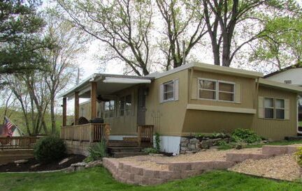 mobile home living in missouri-single wide with addition