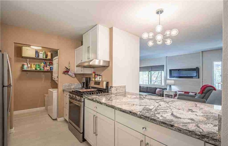 fresh and modern 1978 manufactured home makeover