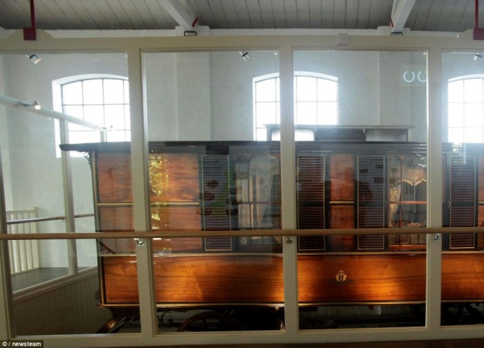 new home of the worlds oldest mobile home and vintage mobile home restoration