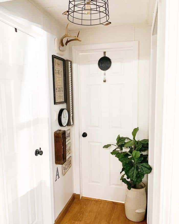 new-trim-doors-and-knobs-make-farmhouse-style-complete-1 (1)