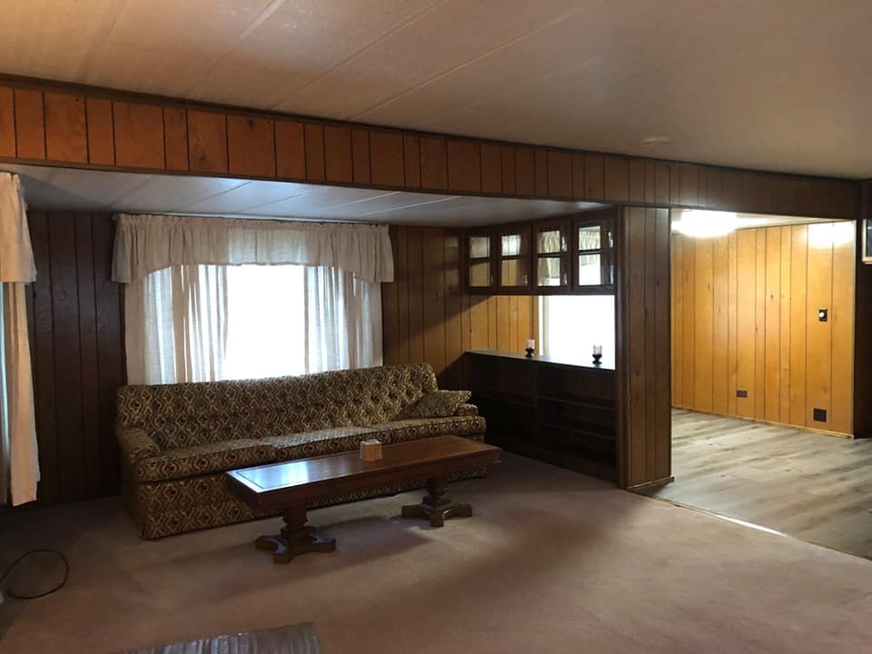 Pennsylvania Mobile Home Living Room