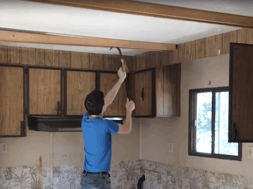 10 Materials to Replace Your Mobile Home Ceilings