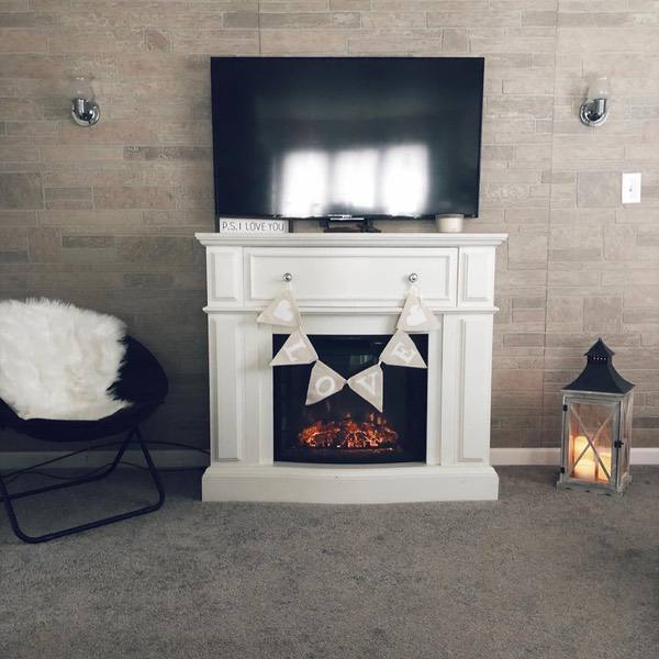 remodel a single wide mobile home - living room after remodel