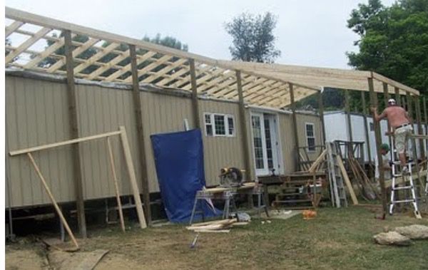 Lean-to Design Used on Self-Supporting Roof Over