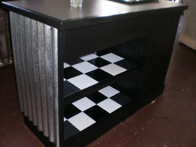 using sheet metal to accent counters