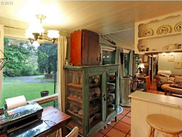 Interior of Oregon single wide