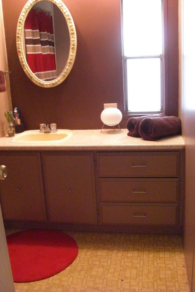 single wide makeover-small bathroom after