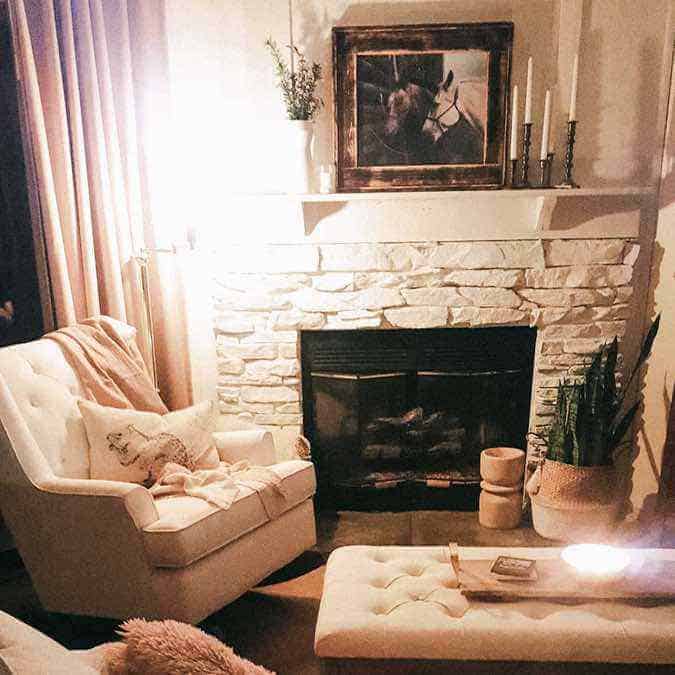 vintage-farmhouse-fireplace