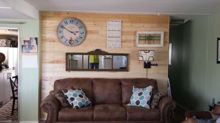 Wood Accent Walls In A Mobile Home
