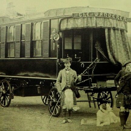 worlds oldest mobile home owned by Dr Stables 700x433